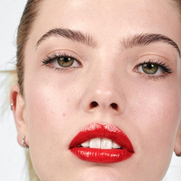 [NWT] Glossier Lip Gloss in Baby (Siren Red) - Picture 3 of 6